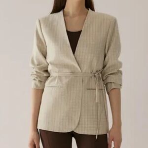 Love, Bonito Mari Padded Checkered Belted Blazer